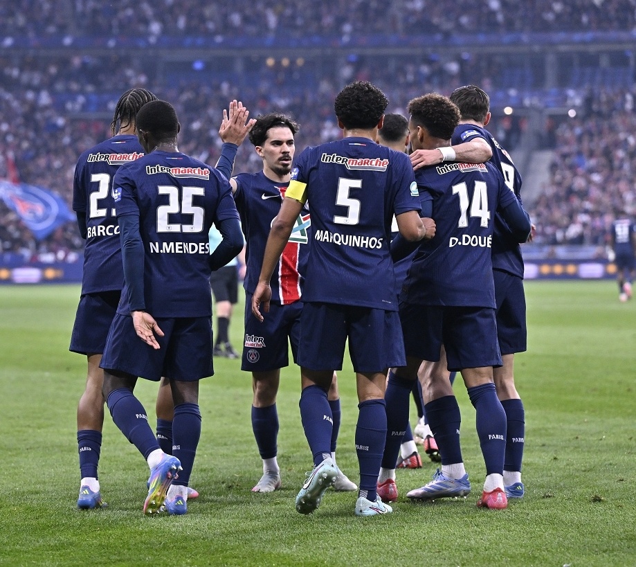 关于法国杯今晚走向成谜；斯图加特临场应变；震撼外界；团队化学反应显著的信息