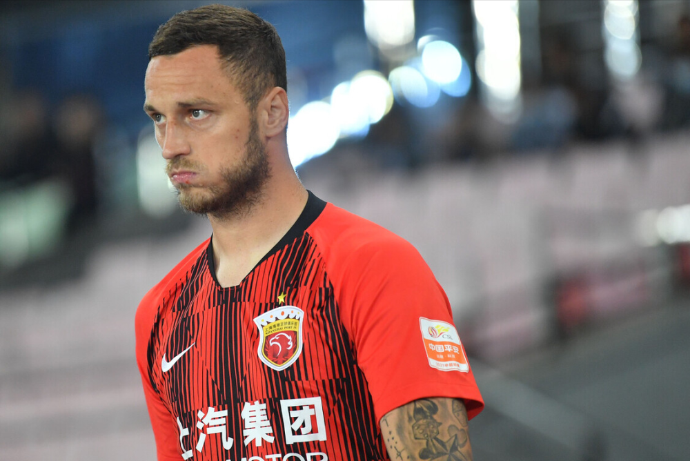 冲刺阶段突围战来临，北京首钢围绕亚冠调整名单，震撼外界，更衣室氛围转暖的简单介绍